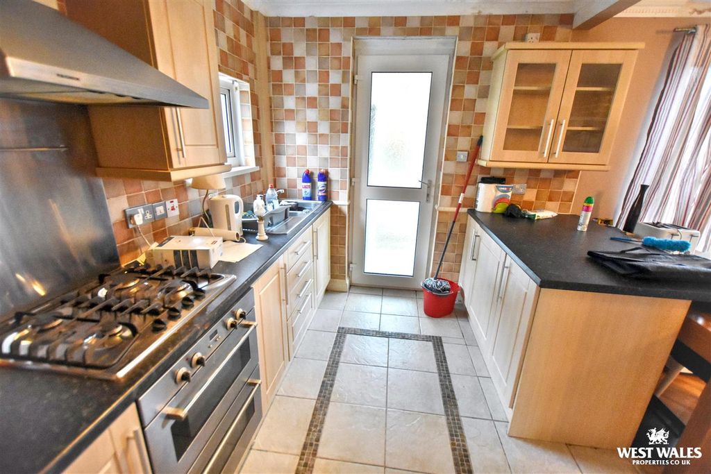 Property photo 3 of 16 7 (6).Jpg