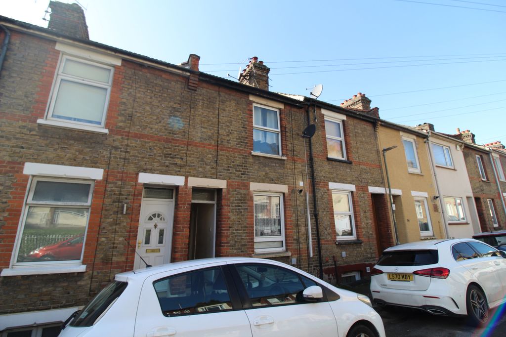 Property photo 2 of 6