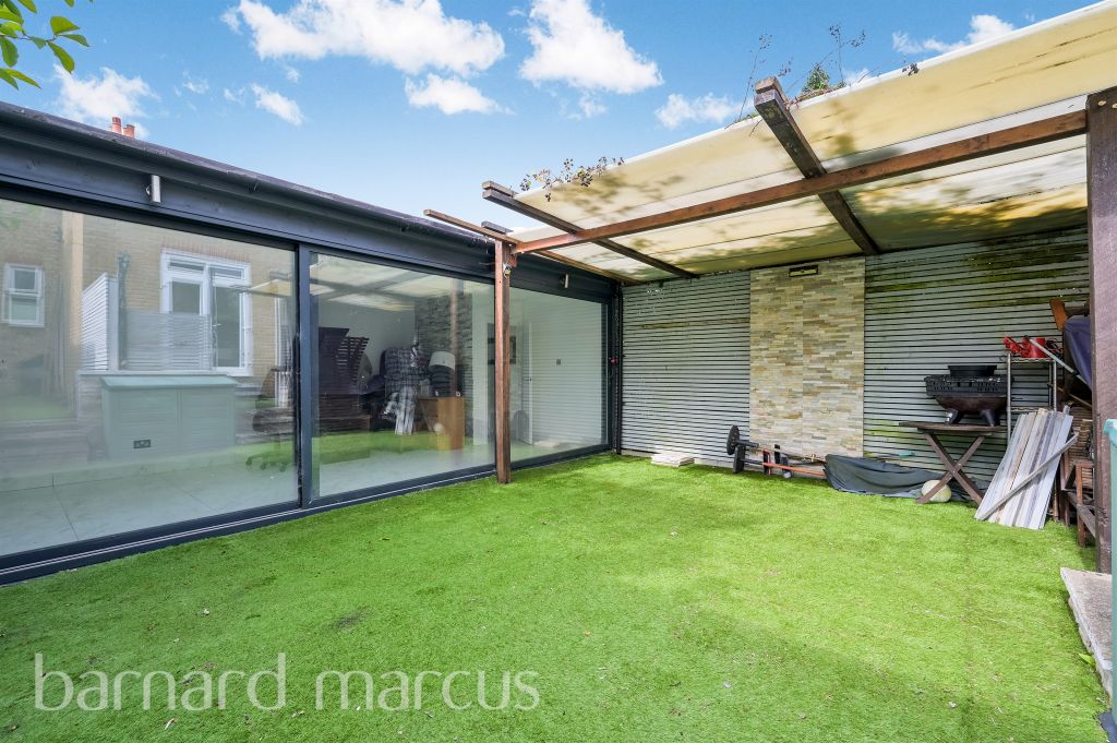 Property photo 3 of 11
