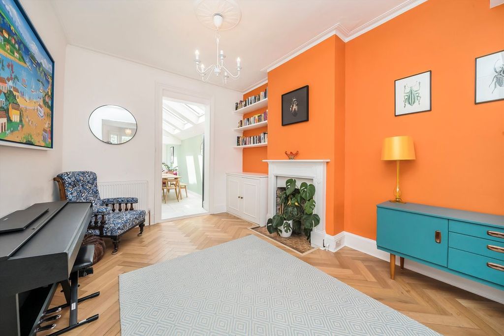 Property photo 2 of 13