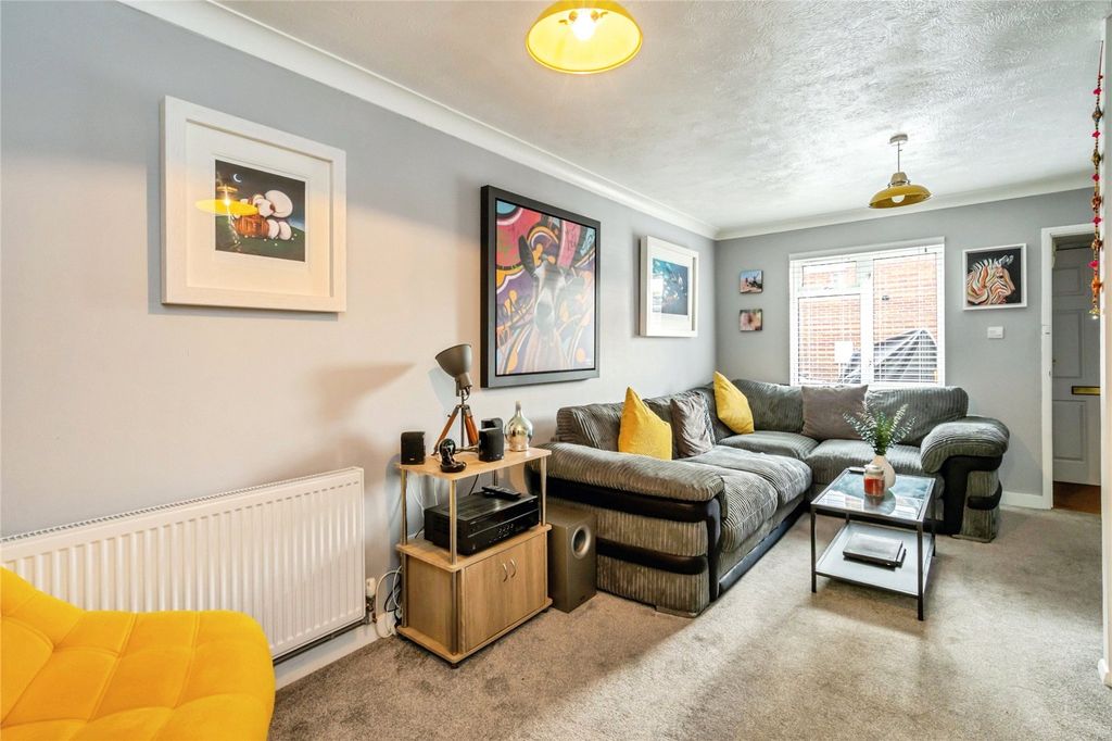 Property photo 3 of 15 Picture No. 12