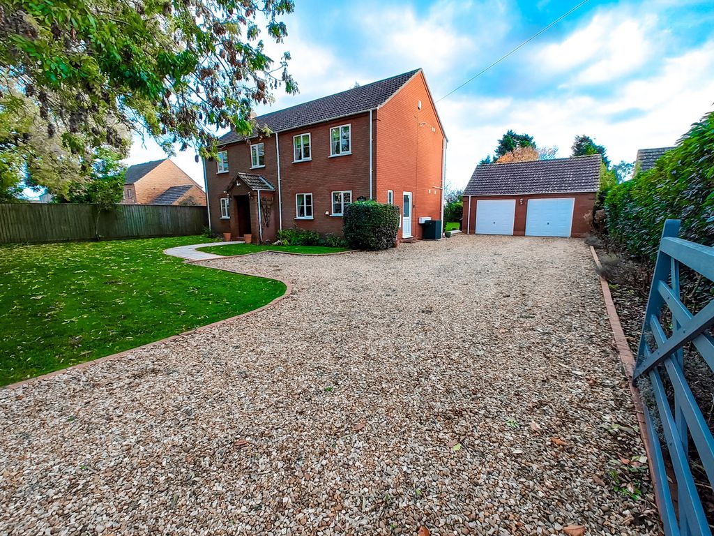 Property photo 3 of 37