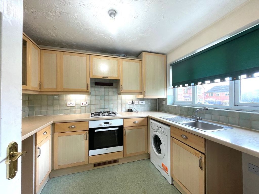 Property photo 3 of 11