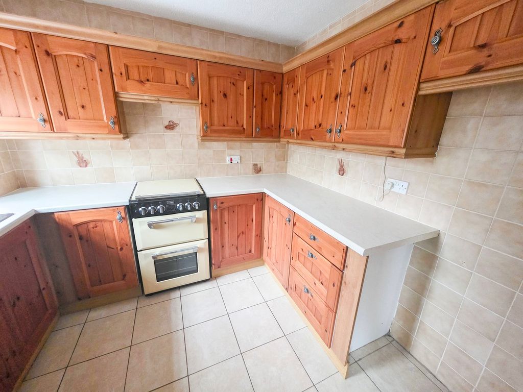 Property photo 3 of 9