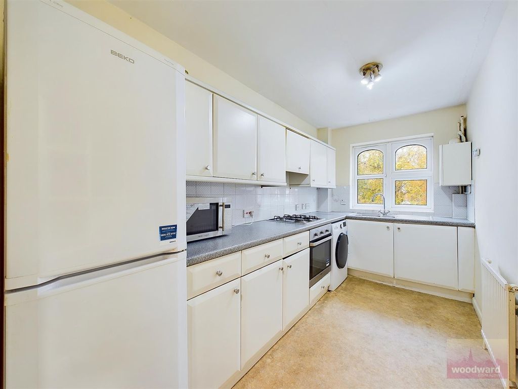 Property photo 2 of 6 Cam01320G0-Pr0276-Still004.Jpg
