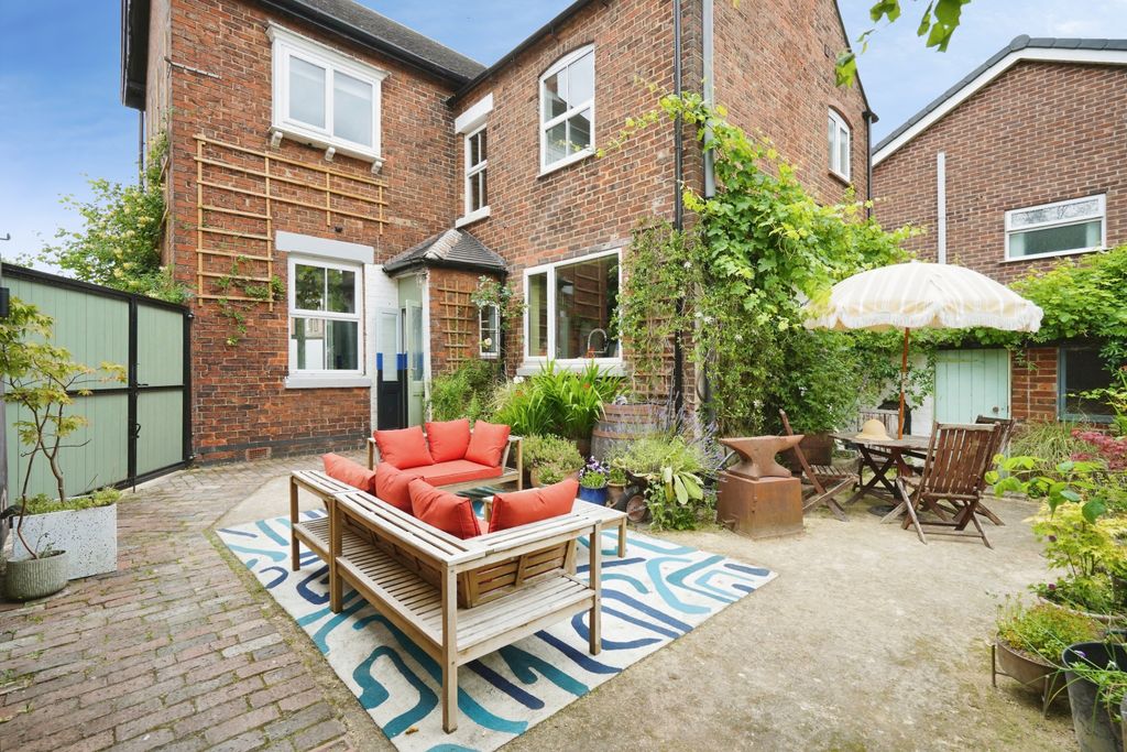 Property photo 2 of 15