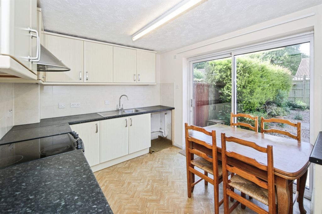 Property photo 3 of 11