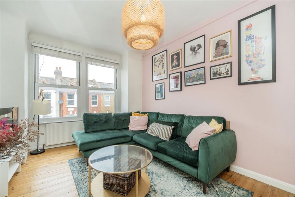 Property photo 1 of 6