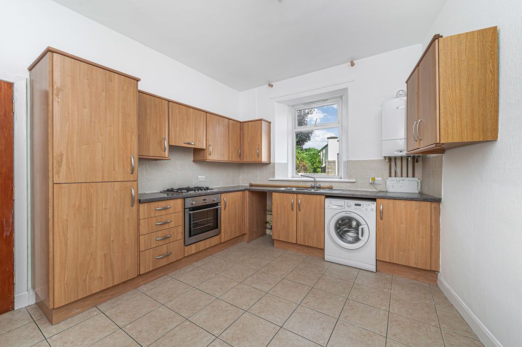 Property photo 2 of 23 Kitchen