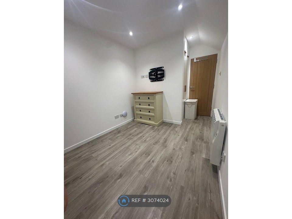 Property photo 1 of 8 B1