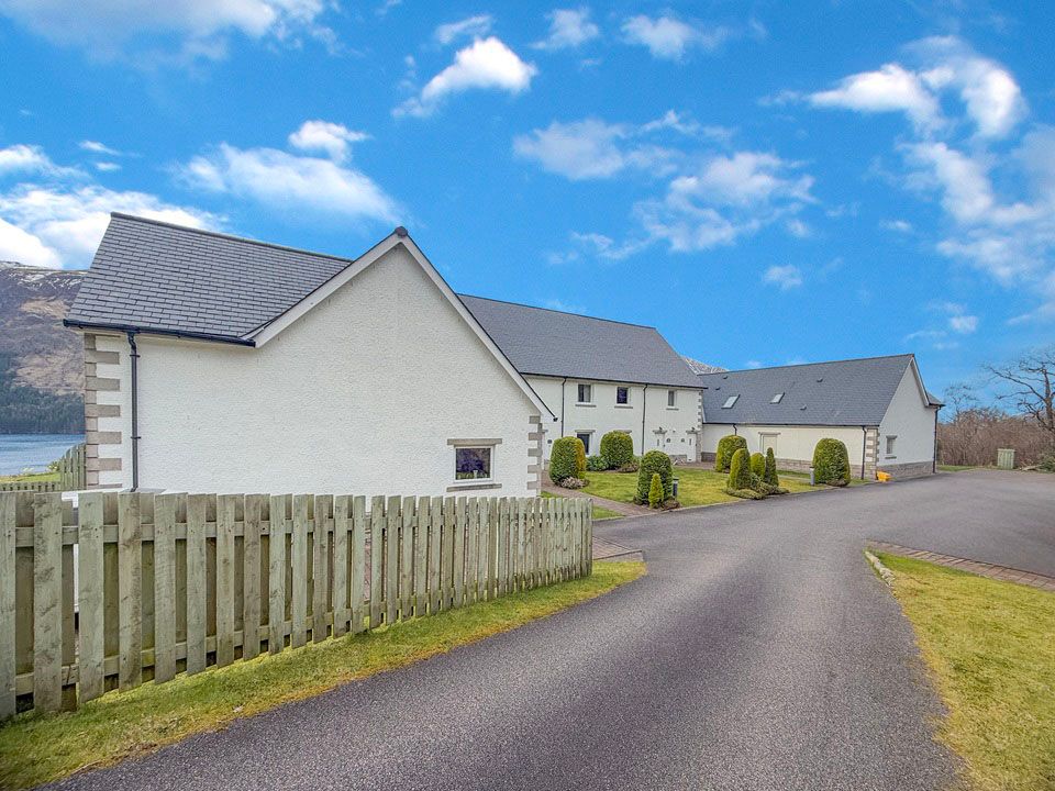 Property photo 3 of 65