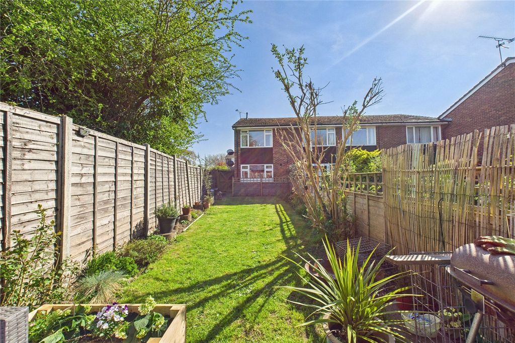 Property photo 1 of 16 Garden