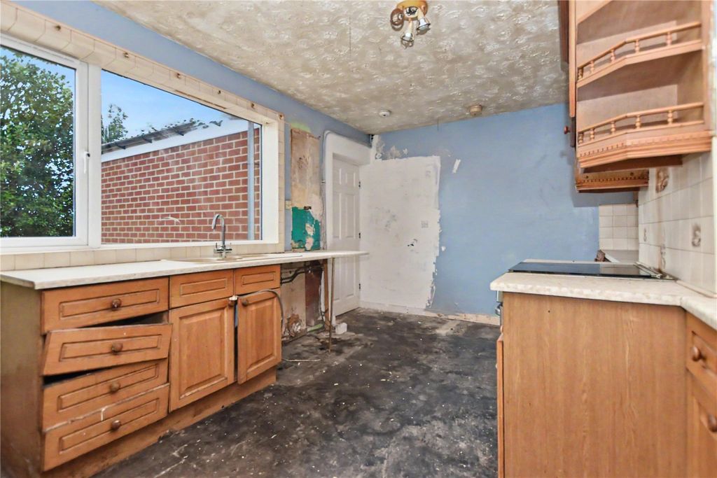Property photo 3 of 22 Picture No. 01