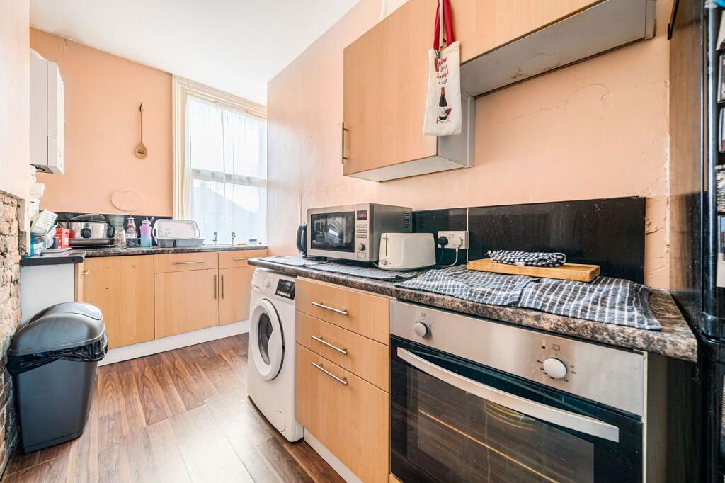 Property photo 3 of 6