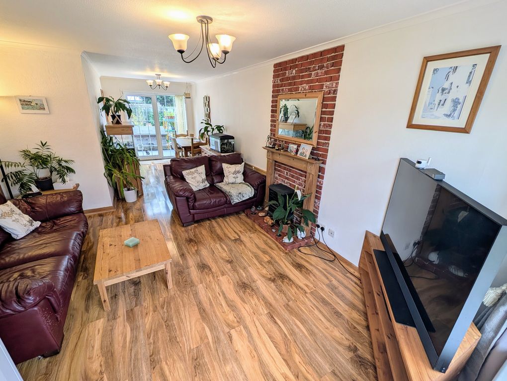 Property photo 3 of 17