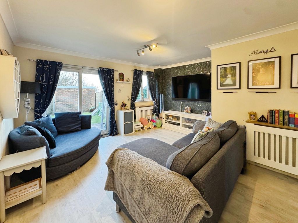 Property photo 2 of 17