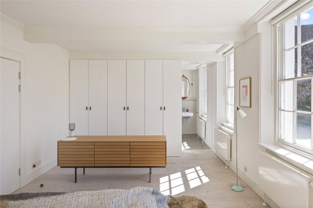 Additional image 18 of 5 bed semi-detached house for saleCastle Precincts, Lewes, East Sussex BN7