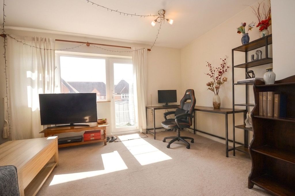 Property photo 3 of 7