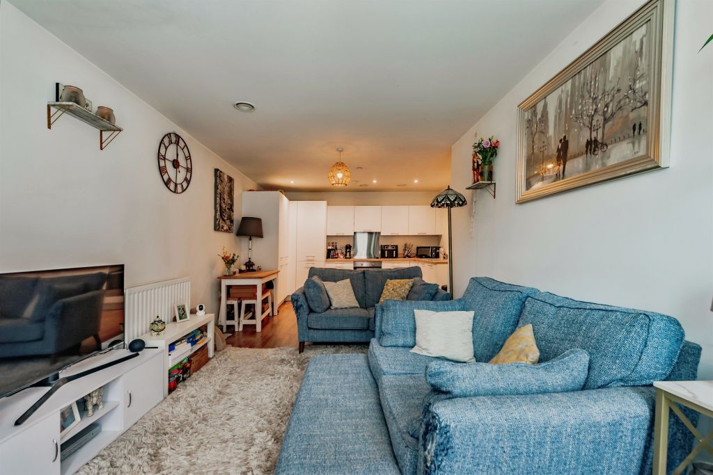Property photo 3 of 14