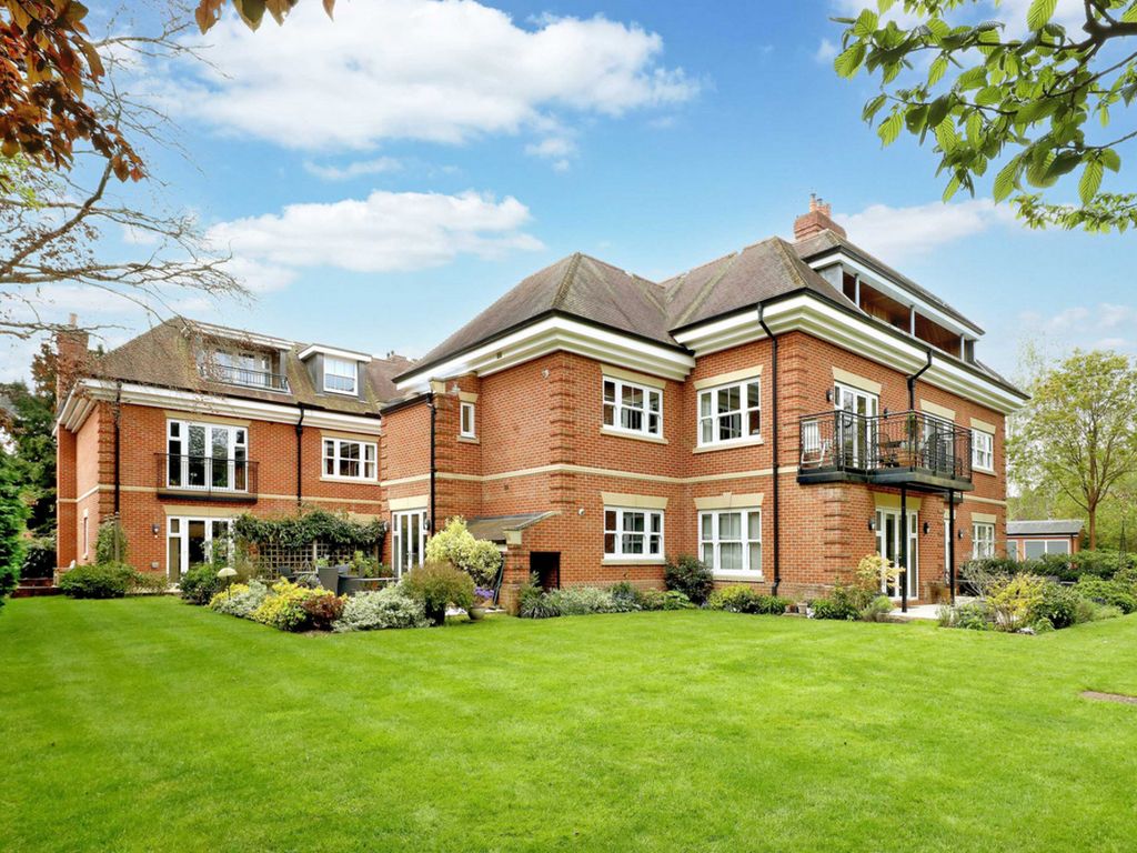 Property photo 1 of 20