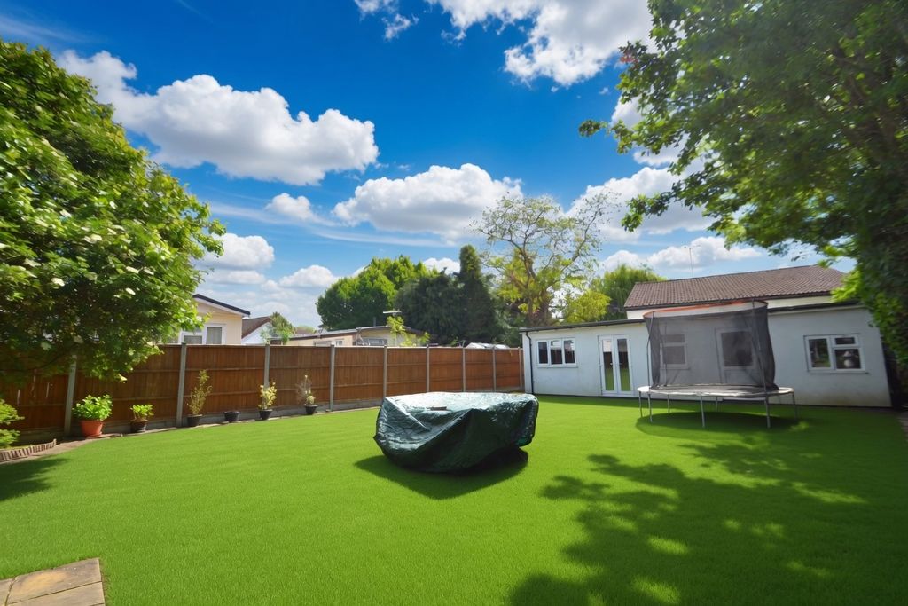 Property photo 2 of 16 Gi07B