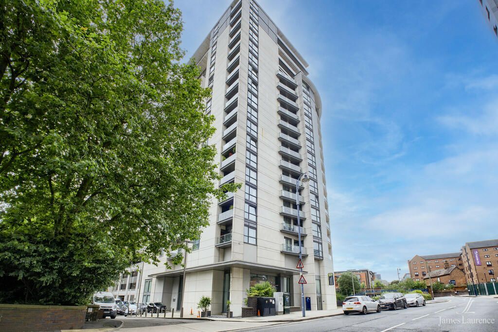 Property photo 1 of 12