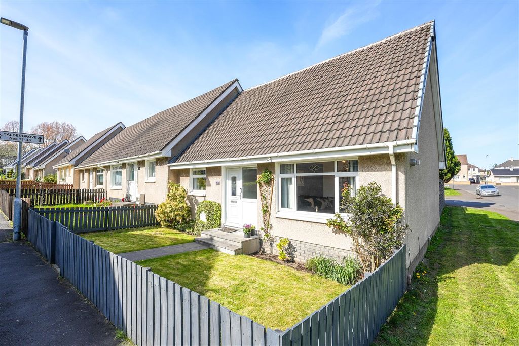 Property photo 2 of 33