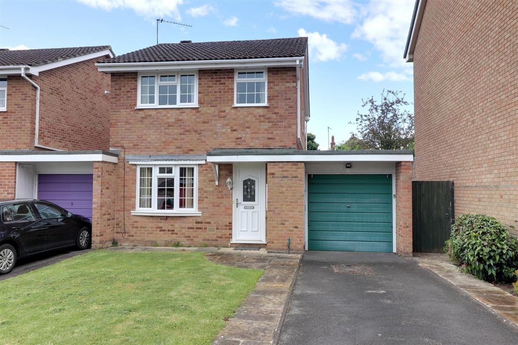 Property photo 1 of 14