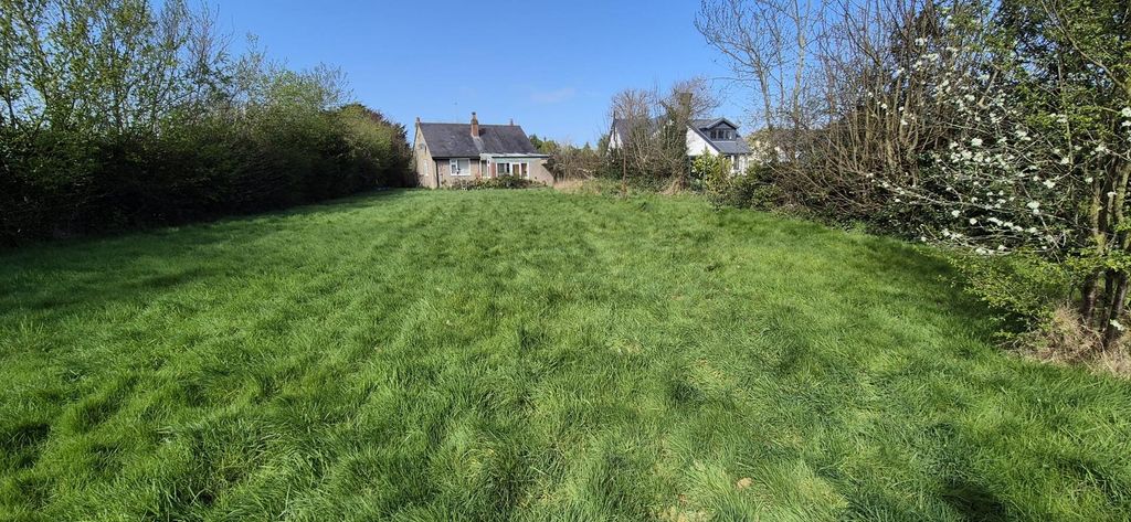 Property photo 3 of 19 Exterior