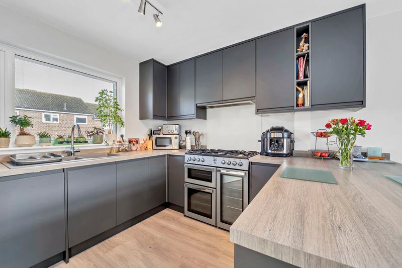 Property photo 2 of 15 Kitchen