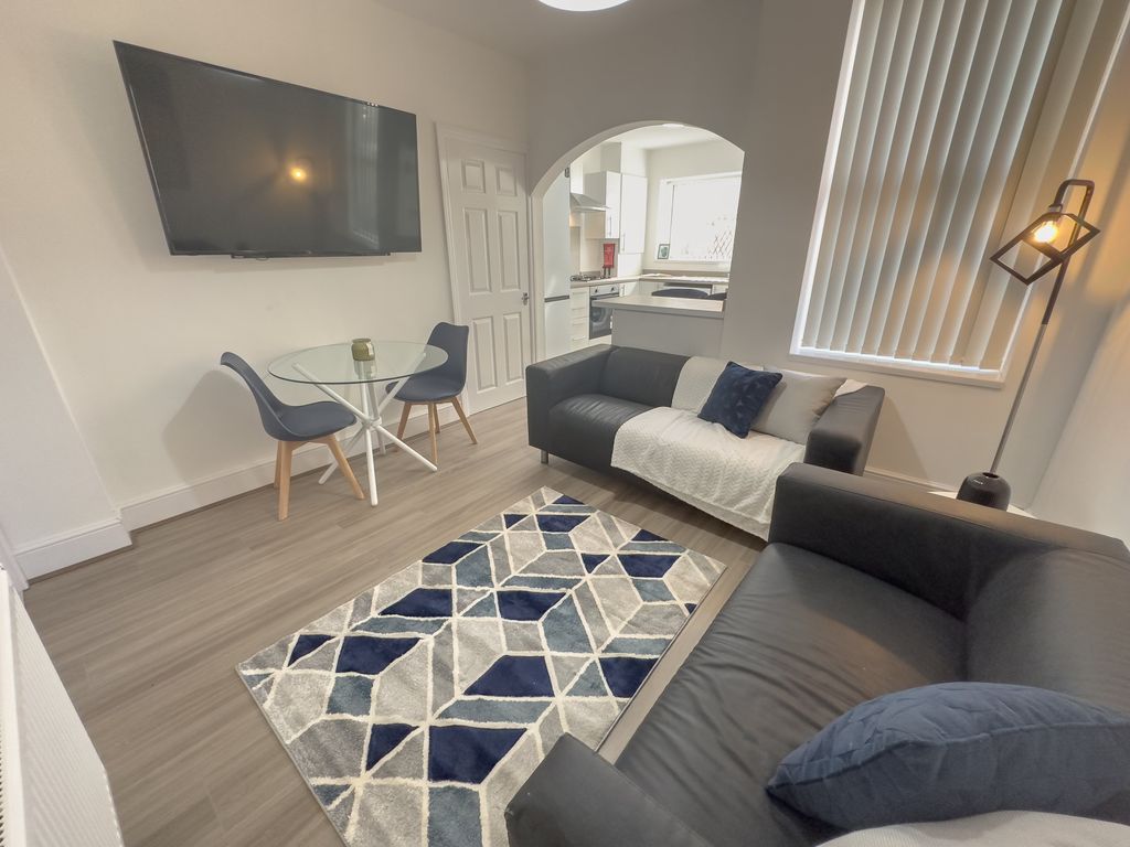 Property photo 3 of 7 7