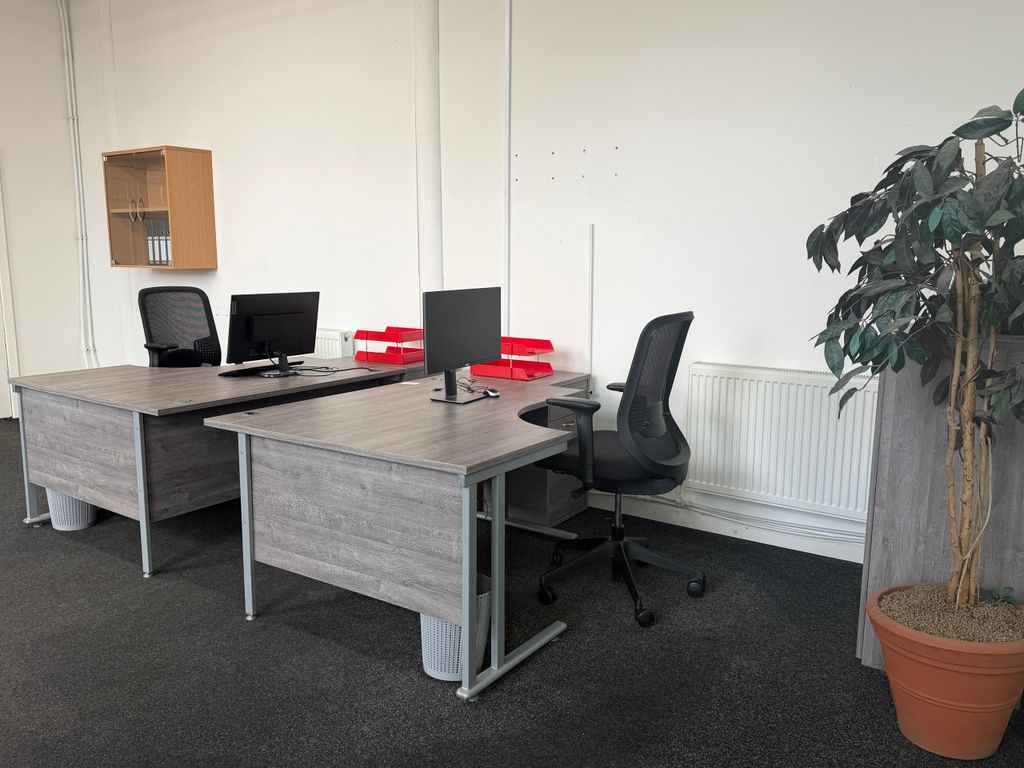 Property photo 2 of 5