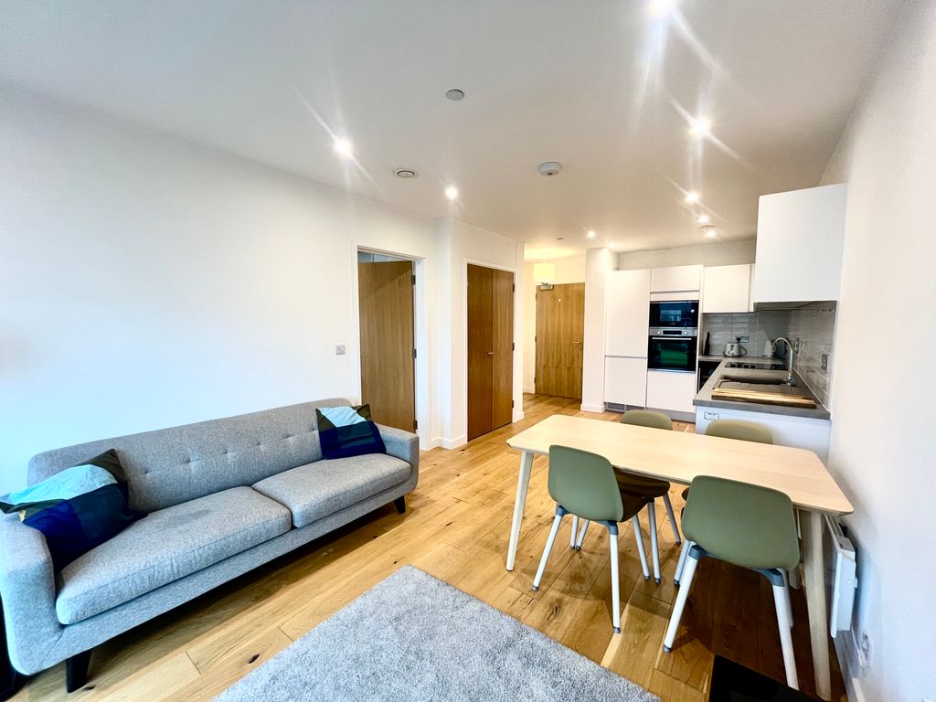 Property photo 1 of 7 Img_6995