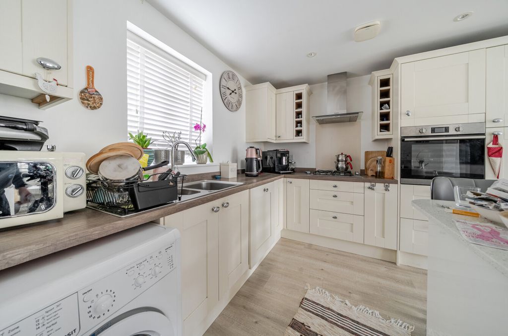 Property photo 3 of 21 1423137-7-69B00F0...