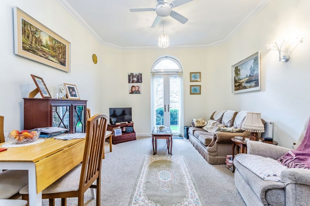 Property photo 2 of 16 Photo