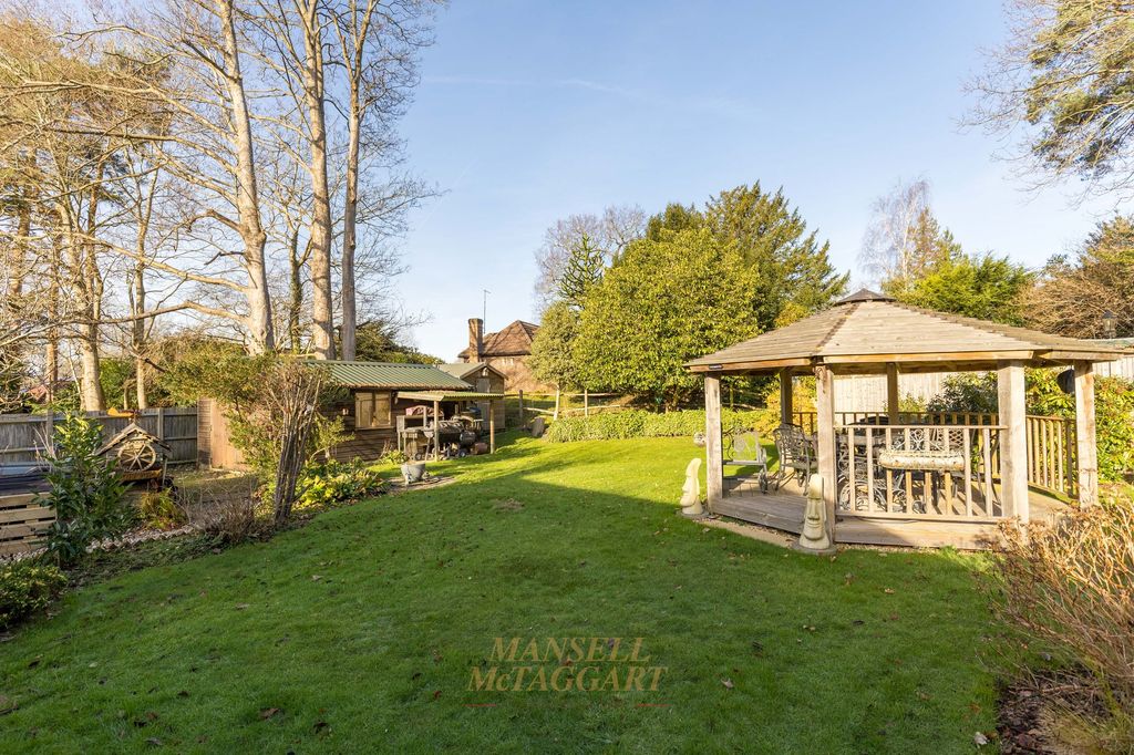 Property photo 2 of 35