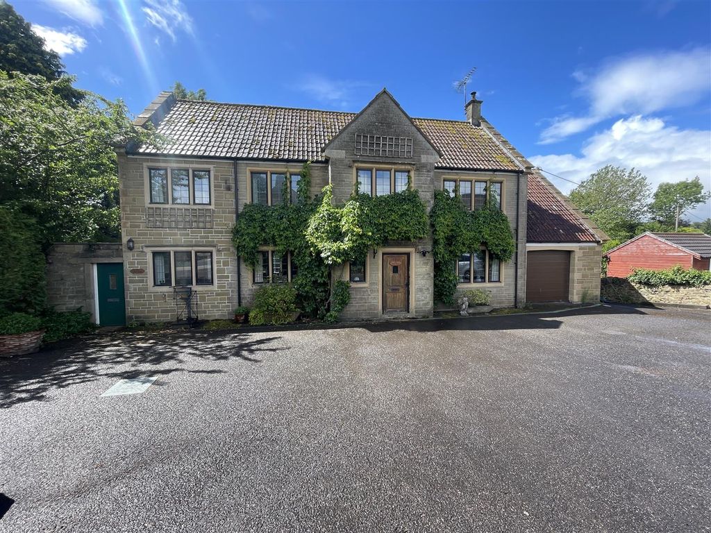 Property photo 1 of 25