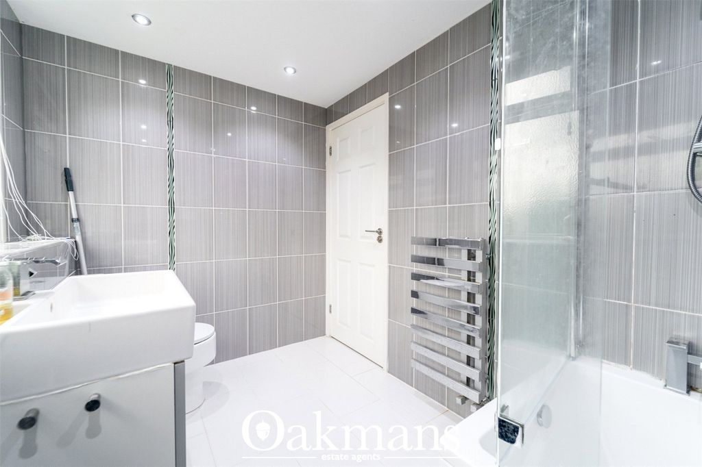 Property photo 3 of 28 Picture No. 23