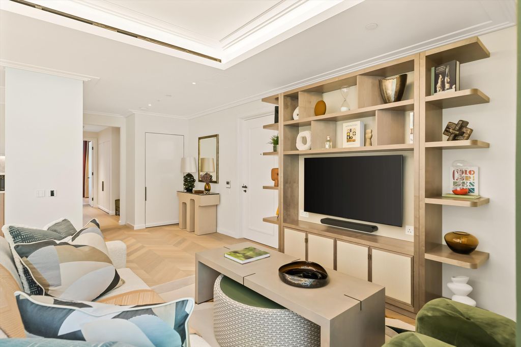 Property photo 3 of 29 Image