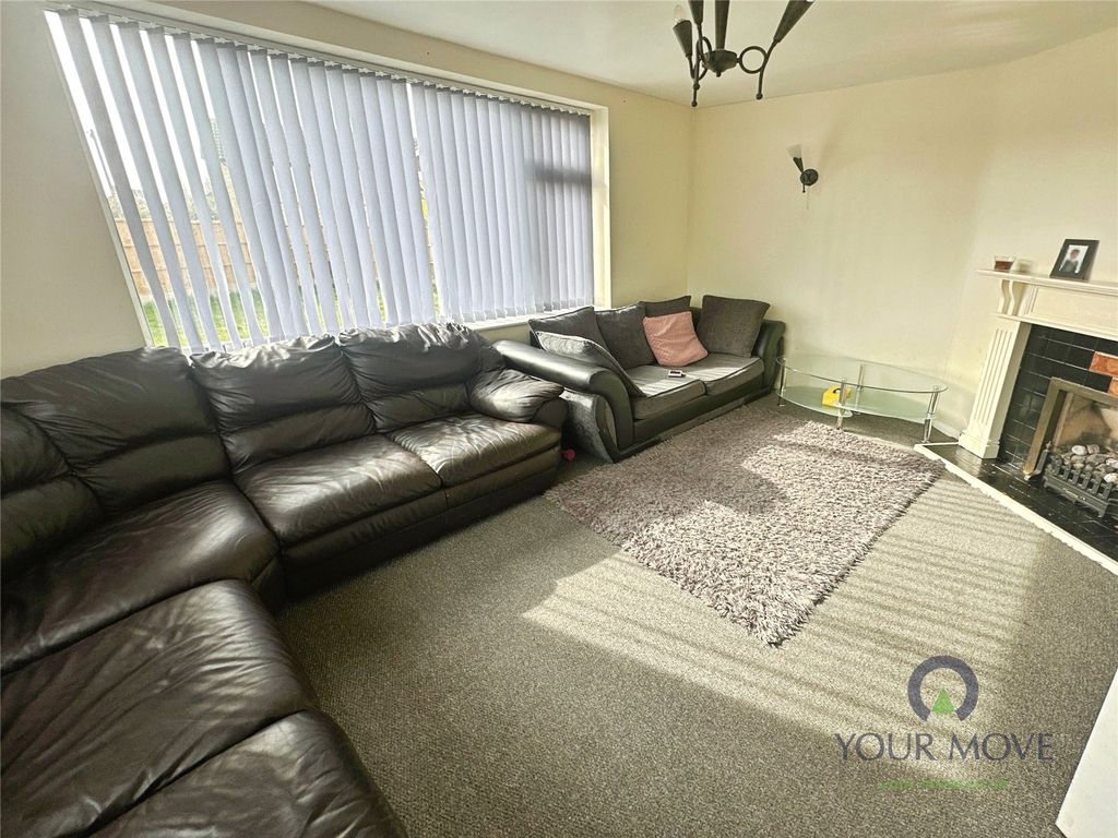 Property photo 2 of 14 Lounge