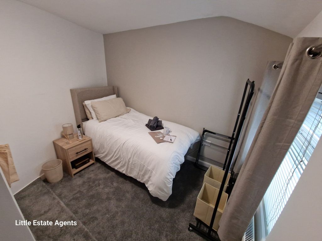 Property photo 1 of 12 Photo 1