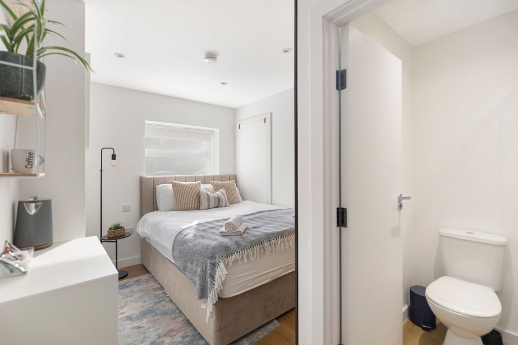 Property photo 2 of 4