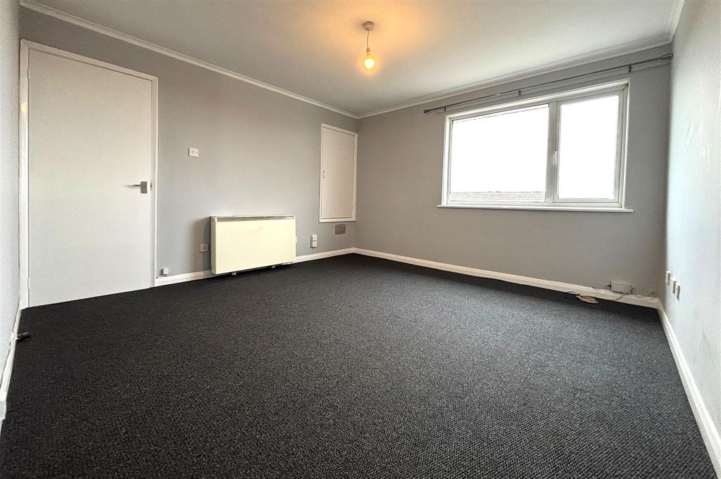 Property photo 3 of 6 Lounge 2.Jpg