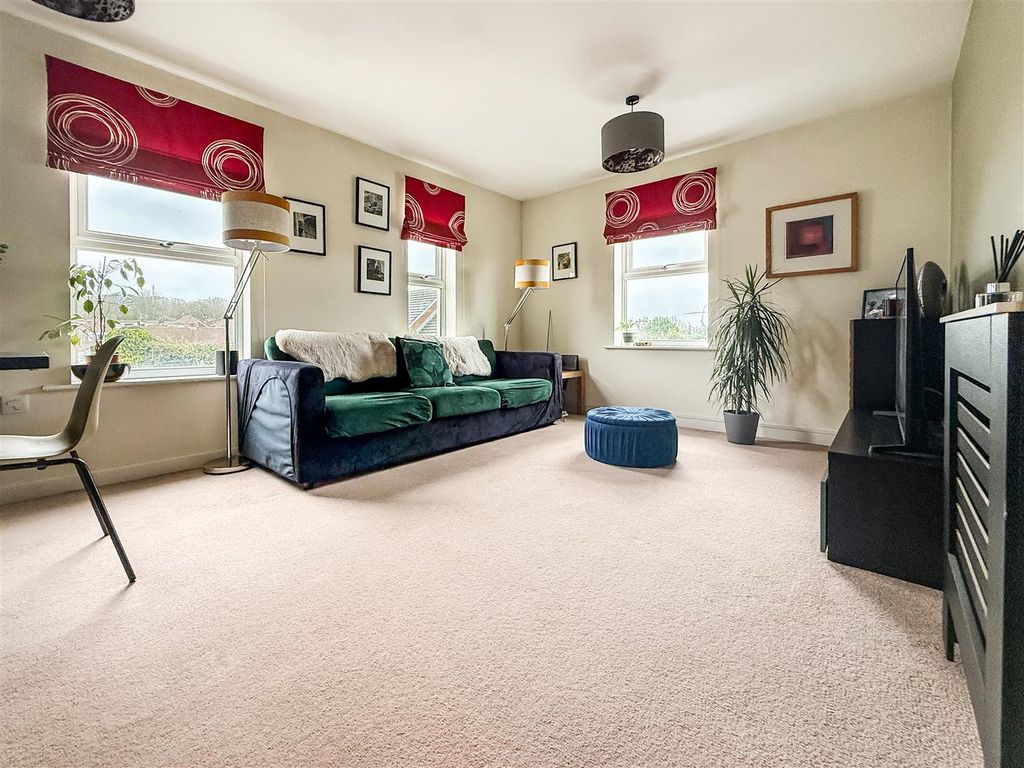 Property photo 2 of 16 Img_9537.Jpeg