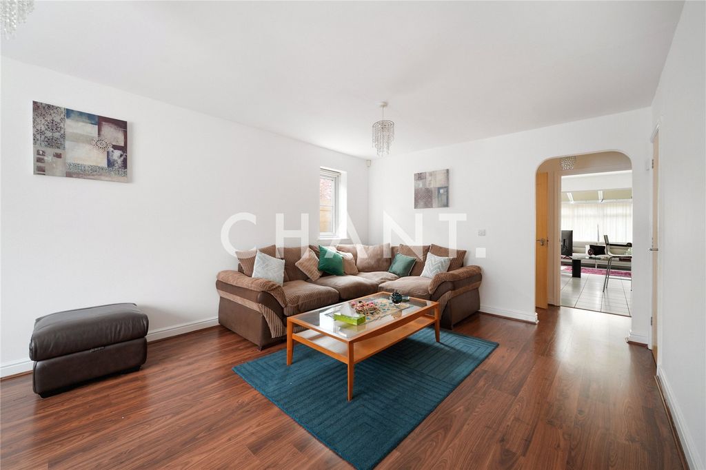 Property photo 3 of 14 Picture No. 25