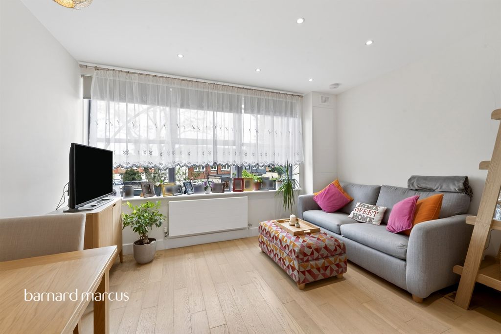 Property photo 1 of 8