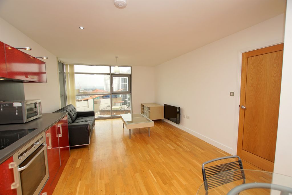 Property photo 2 of 12