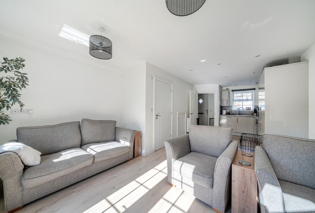 Property photo 2 of 16 1275918 (3).Jpg