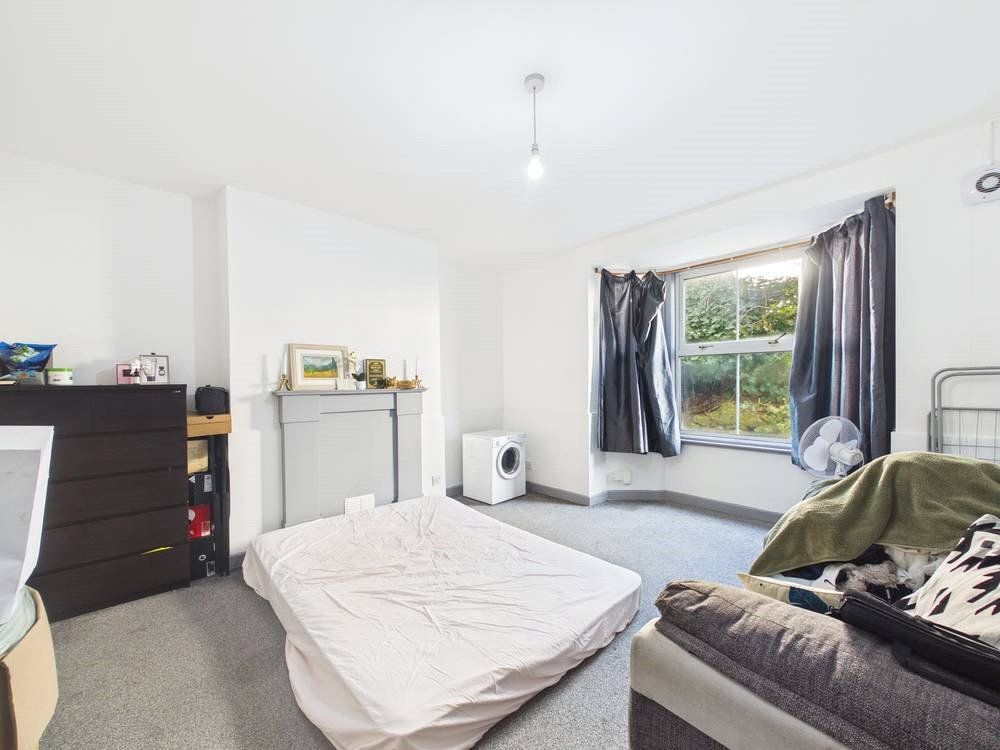 Property photo 3 of 18 Picture No. 01