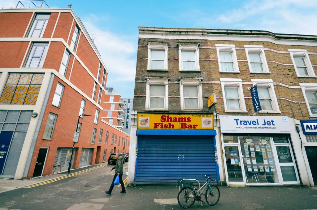 Property photo 1 of 3